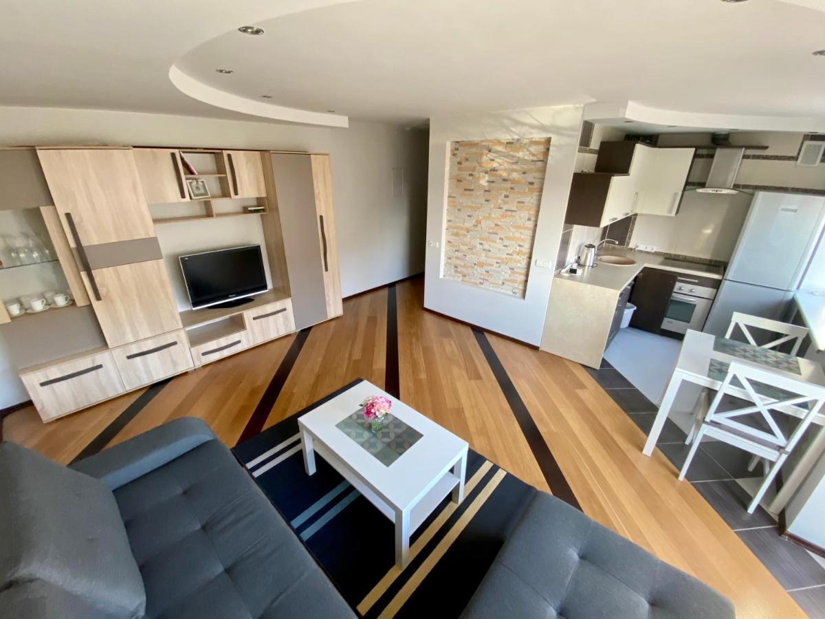 Dange Apartment Siauliai  Ngoại thất bức ảnh